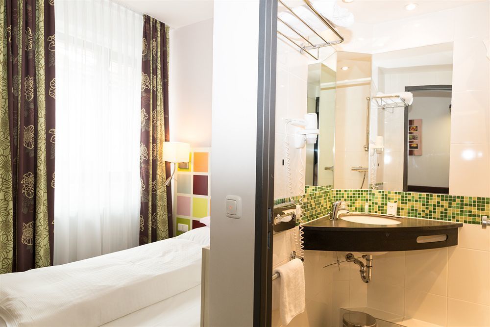Hotel Arooma Erding Zewnętrze zdjęcie