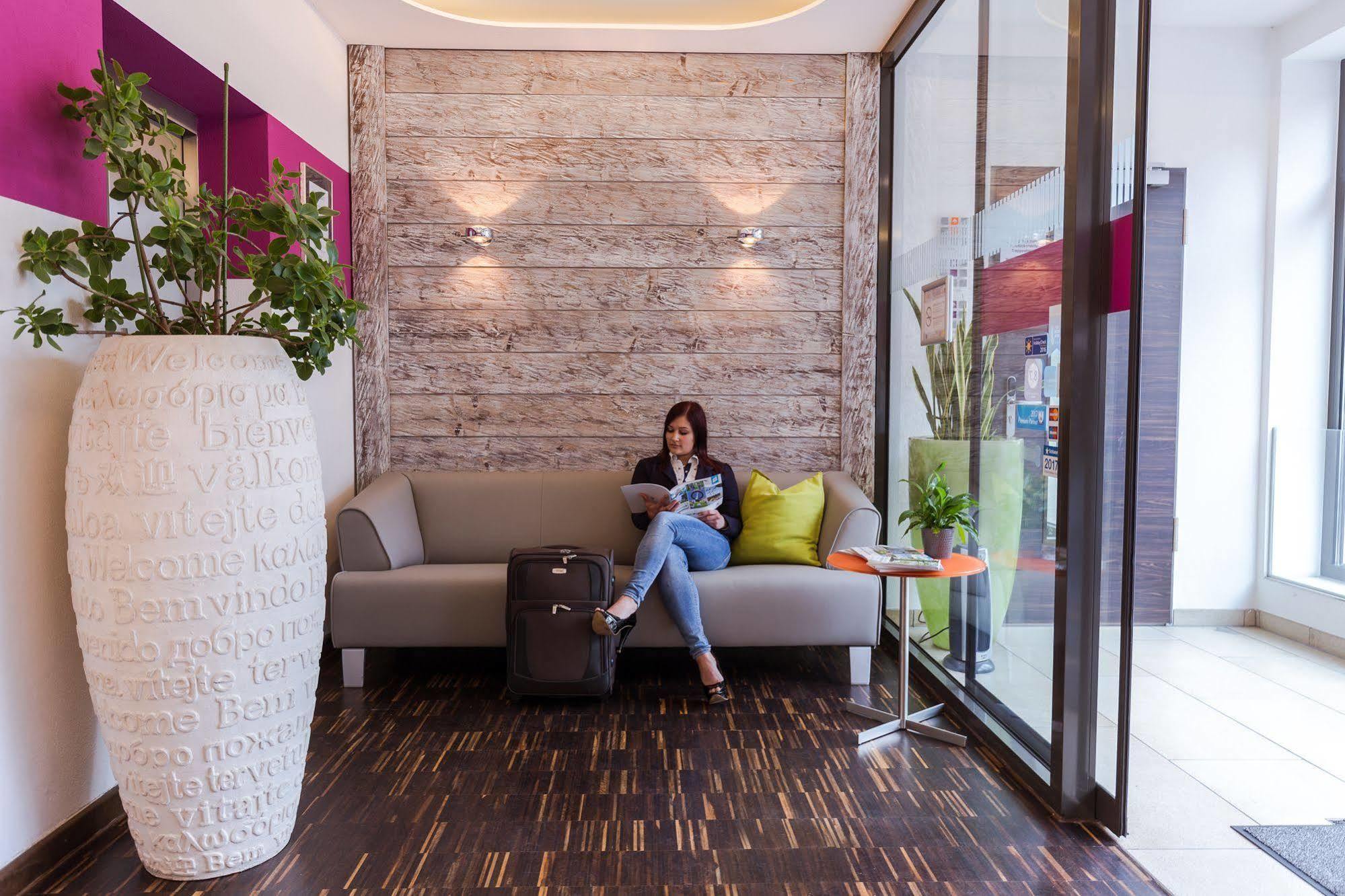 Hotel Arooma Erding Zewnętrze zdjęcie